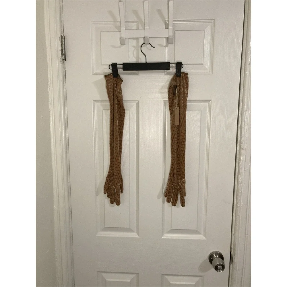 NWT SKIMS Chai Brown Velvet Monogram‎ Long Gloves Women's Small M